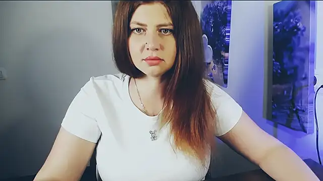 Snapshot of Lizzy_Love chatting on 3, 6, 2026 Lizzy Love online show from 3, 6, 2026