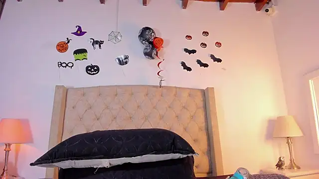 allisson m online show from 2, 11, 2025