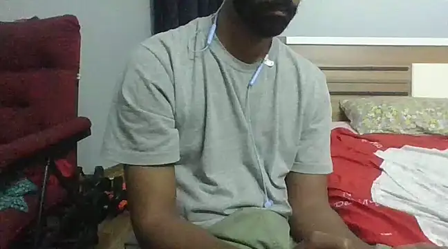 Snapshot of IndianEurope chatting on 8, 1, 2025 IndianEurope online show from 8, 1, 2025