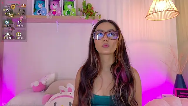 Snapshot of emily_bank chatting on 27, 6, 2026 emily bank online show from 27, 6, 2026