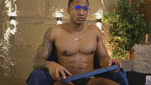 Logan Varela online show from 19, 12, 2025