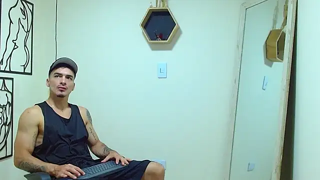 Snapshot of Big_ValentinHunk chatting on 21, 12, 2025 Big ValentinHunk online show from 21, 12, 2025