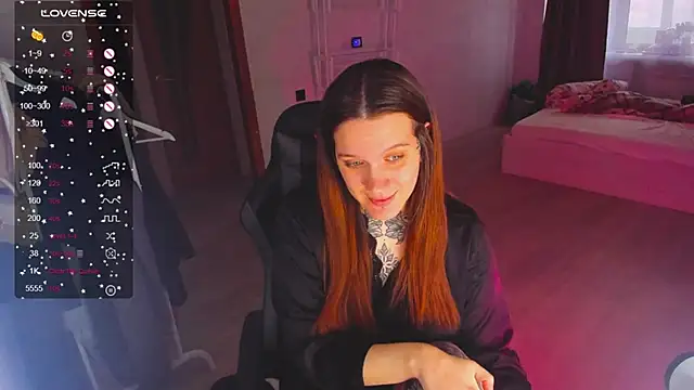 AizaRose online show from 10, 2, 2026