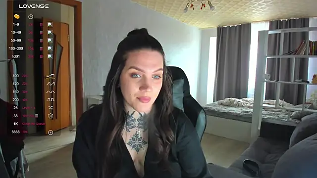 AizaRose online show from 15, 4, 2026