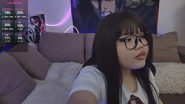 Snapshot of LeyaKan chatting on 11, 1, 2025 LeyaKan online show from 11, 1, 2025