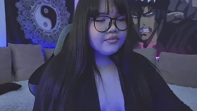 Snapshot of LeyaKan chatting on 24, 1, 2025 LeyaKan online show from 24, 1, 2025