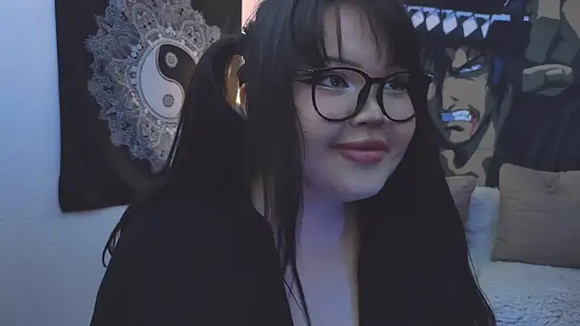 Snapshot of LeyaKan chatting on 5, 2, 2025 LeyaKan online show from 5, 2, 2025