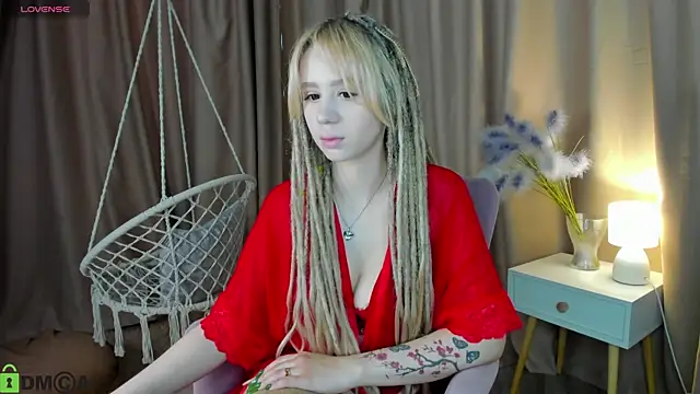 Snapshot of Valerie_Woods chatting on 17, 6, 2026 Valerie Woods online show from 17, 6, 2026