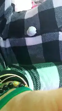 gurlnips online show from 16, 1, 2026