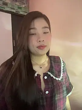 Snapshot of Bae1103 chatting on 2, 4, 2026 Bae1103 online show from 2, 4, 2026