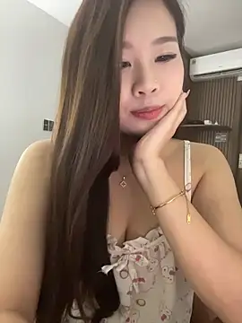 Snapshot of Bae1103 chatting on 18, 6, 2026 Bae1103 online show from 18, 6, 2026