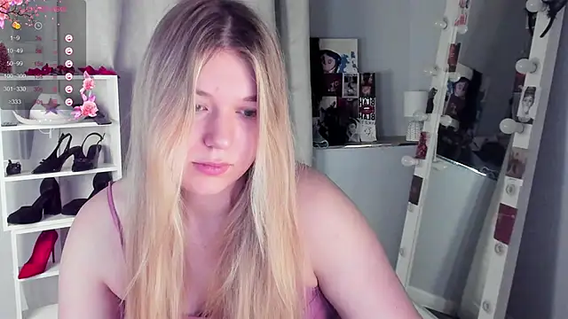 Snapshot of Rebecca_Kelly chatting on 23, 2, 2026 Rebecca Kelly online show from 23, 2, 2026