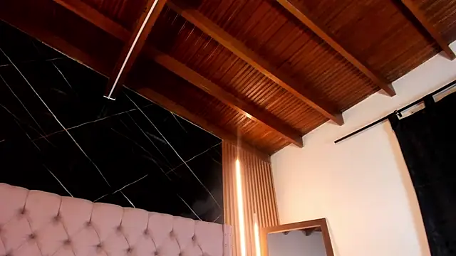 ShanellBlack online show from 17, 9, 2025