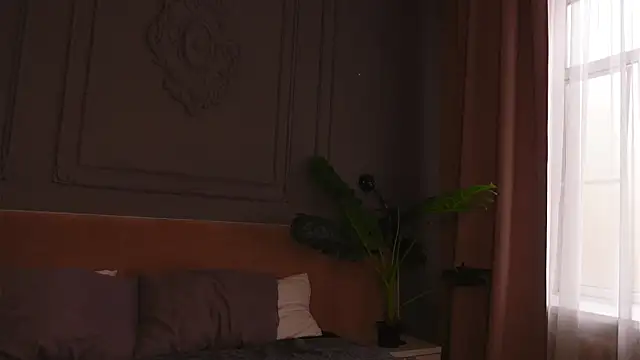 Liv Fay online show from 25, 4, 2026