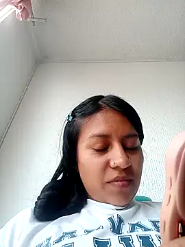 Tiphanydirty3 online show from 27, 11, 2025