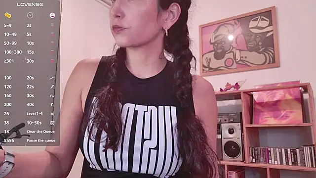 Snapshot of AndreaGomez88 chatting on 25, 11, 2025 AndreaGomez88 online show from 25, 11, 2025