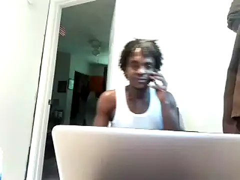 Snapshot of Hugedick0071 chatting on 10, 6, 2026 Hugedick0071 online show from 10, 6, 2026