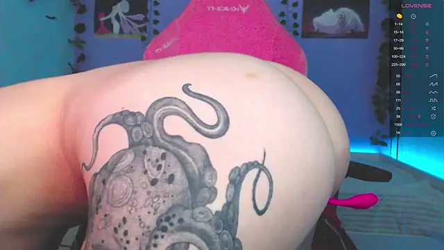 Scarlettsrorm online show from 15, 9, 2025