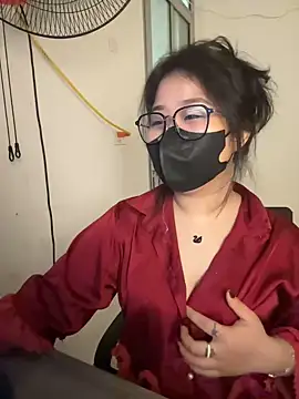 Jenni nana online show from 4, 12, 2024