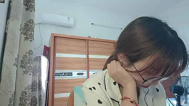 Lili 666 online show from 18, 5, 2026