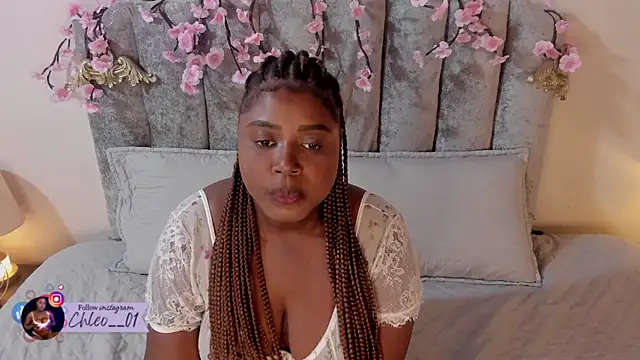 Snapshot of Chleo__ chatting on 23, 5, 2026 Chleo online show from 23, 5, 2026
