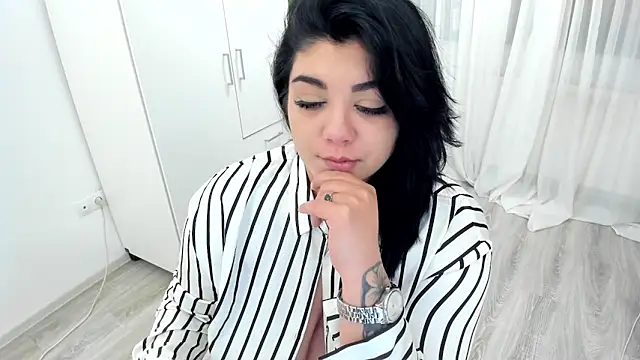 SpiceCarla online show from 10, 1, 2025