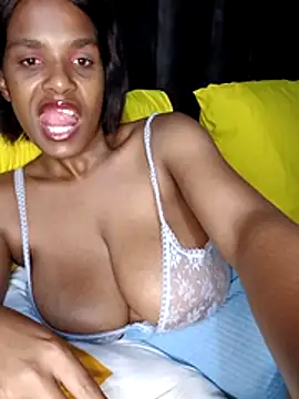 Snapshot of SexySlenderLexy chatting on 29, 3, 2026 SexySlenderLexy online show from 29, 3, 2026