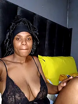 Snapshot of SexySlenderLexy chatting on 30, 3, 2026 SexySlenderLexy online show from 30, 3, 2026