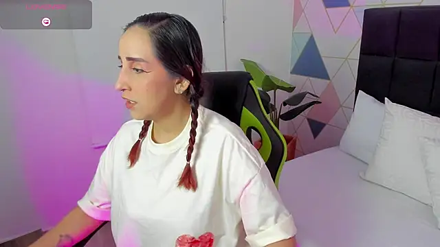 Snapshot of jadde13_ chatting on 3, 10, 2025 jadde13 online show from 3, 10, 2025