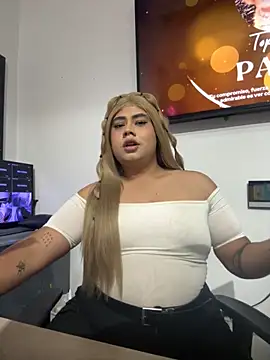 Snapshot of Tom_Silver__ chatting on 9, 10, 2025 Tom Silver online show from 9, 10, 2025