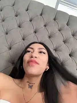 Effy Bonny online show from 1, 12, 2025