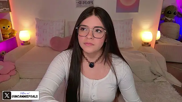 cammiefoalss online show from 2, 4, 2026