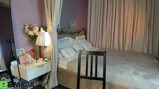 Dearly Emily online show from 25, 3, 2026