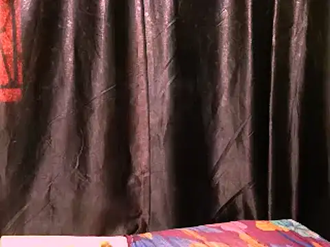 Snapshot of Fuckable_Nasty_MILF chatting on 15, 5, 2026 Fuckable Nasty MILF online show from 15, 5, 2026