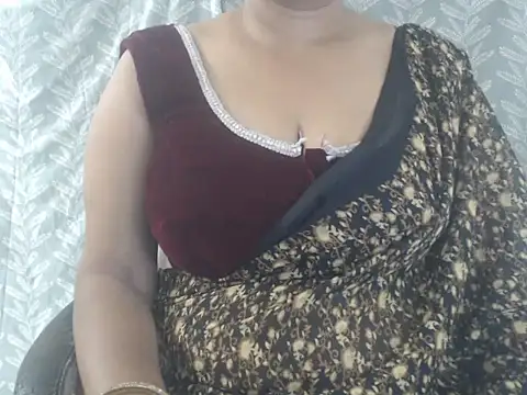 Snapshot of cute-priy chatting on 10, 7, 2026 cute-priy online show from 10, 7, 2026