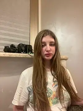 Snapshot of MollyDolle chatting on 1, 4, 2026 MollyDolle online show from 1, 4, 2026