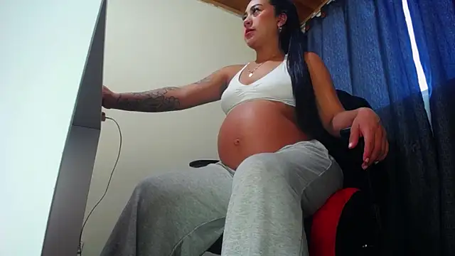 Snapshot of mistress_aryya chatting on 16, 1, 2025 mistress aryya online show from 16, 1, 2025