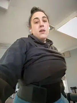 ThicBunz online show from 6, 4, 2026