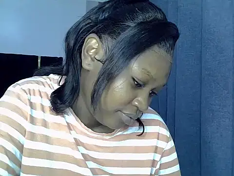 Snapshot of Sexiebony12 chatting on 28, 7, 2026 Sexiebony12 online show from 28, 7, 2026