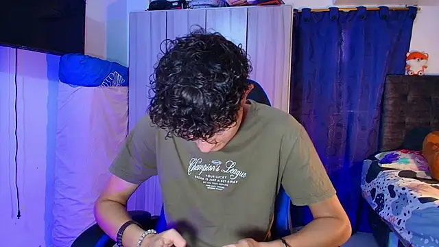 Snapshot of Nathan_Bluee chatting on 10, 2, 2026 Nathan Bluee online show from 10, 2, 2026