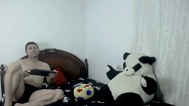 Snapshot of ambar_jacksonn chatting on 10, 3, 2026 ambar jacksonn online show from 10, 3, 2026