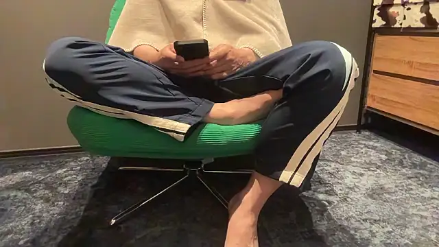 atom0407 online show from 30, 4, 2026