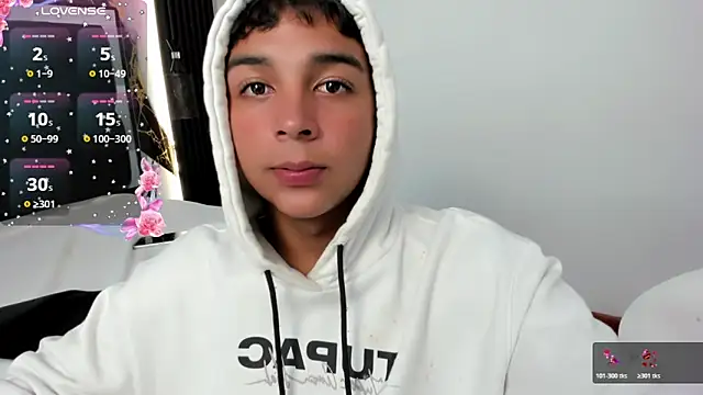 Snapshot of Seductivo_jr chatting on 29, 5, 2026 Seductivo jr online show from 29, 5, 2026