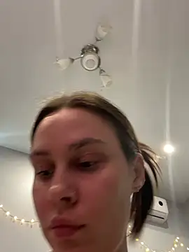 MiaNell online show from 28, 5, 2026
