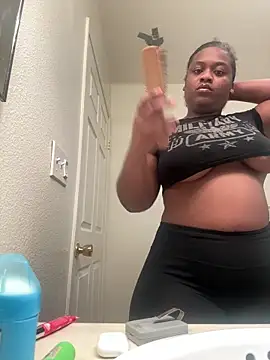 Prettynthick12 online show from 10, 3, 2026