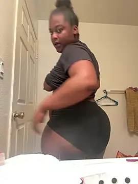 Prettynthick12 online show from 14, 3, 2026