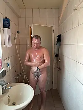 Snapshot of chih515 chatting on 2, 4, 2026 chih515 online show from 2, 4, 2026