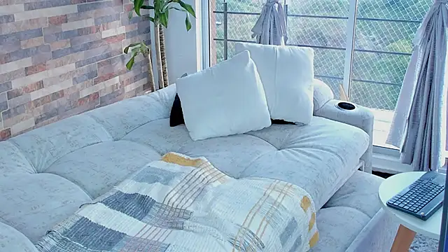 Snapshot of zaiin_diesel chatting on 17, 12, 2024 zaiin diesel online show from 17, 12, 2024