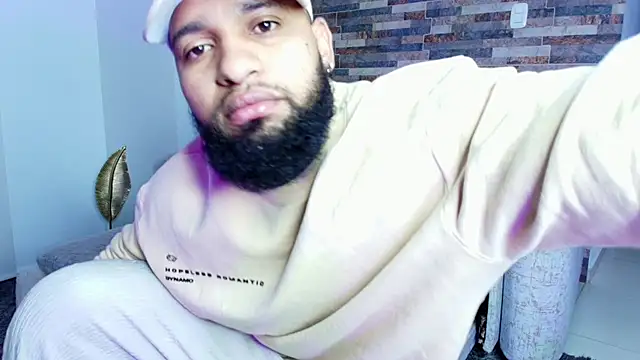 Snapshot of zaiin_diesel chatting on 22, 9, 2025 zaiin diesel online show from 22, 9, 2025