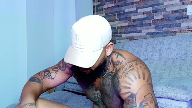 Snapshot of zaiin_diesel chatting on 5, 10, 2025 zaiin diesel online show from 5, 10, 2025